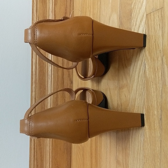 Dr. Liza Tan wedge sandals - Picture 3 of 4